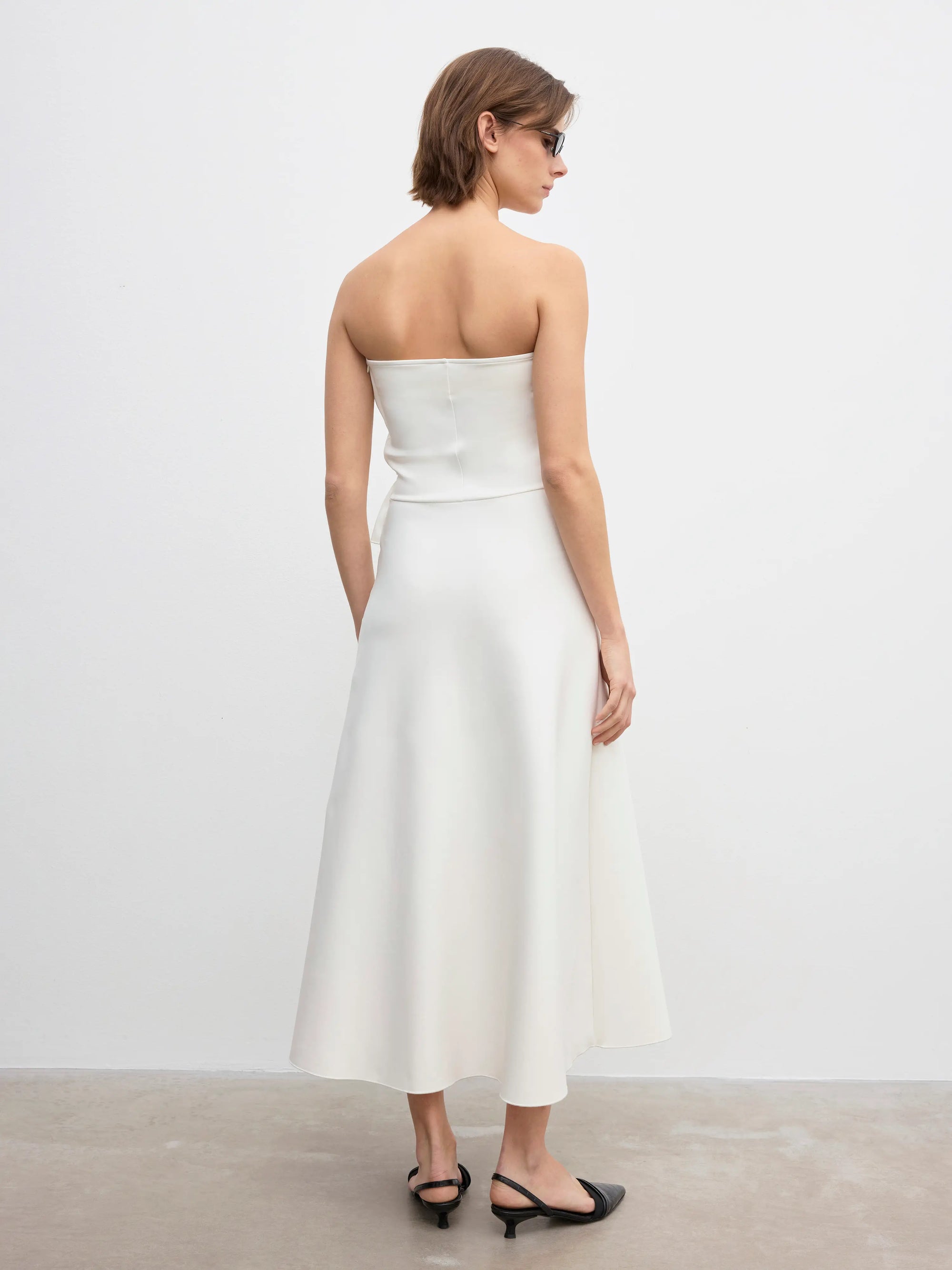 Sculpted Tube Dress: White