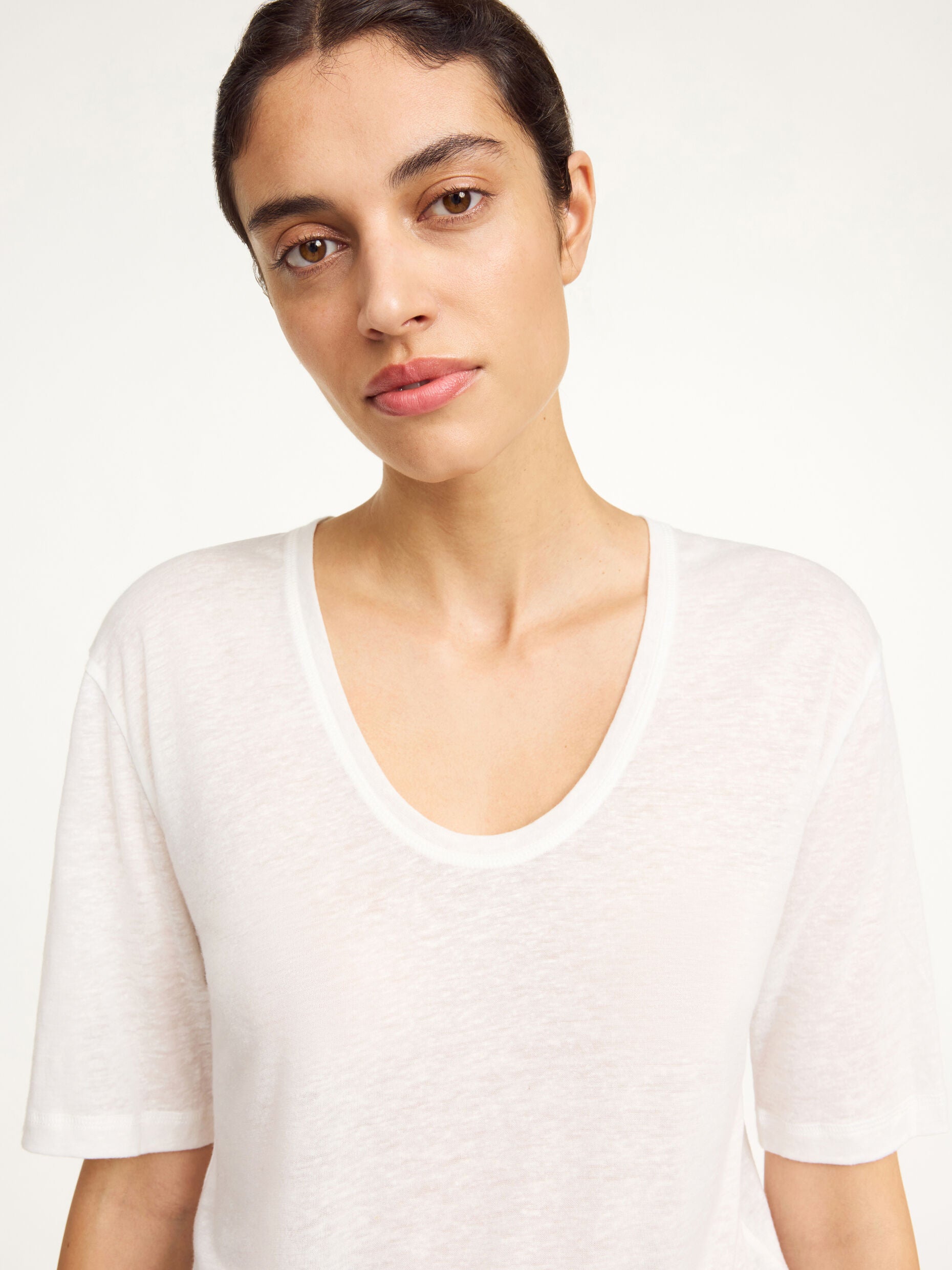 Amaringa T-shirt: Soft White