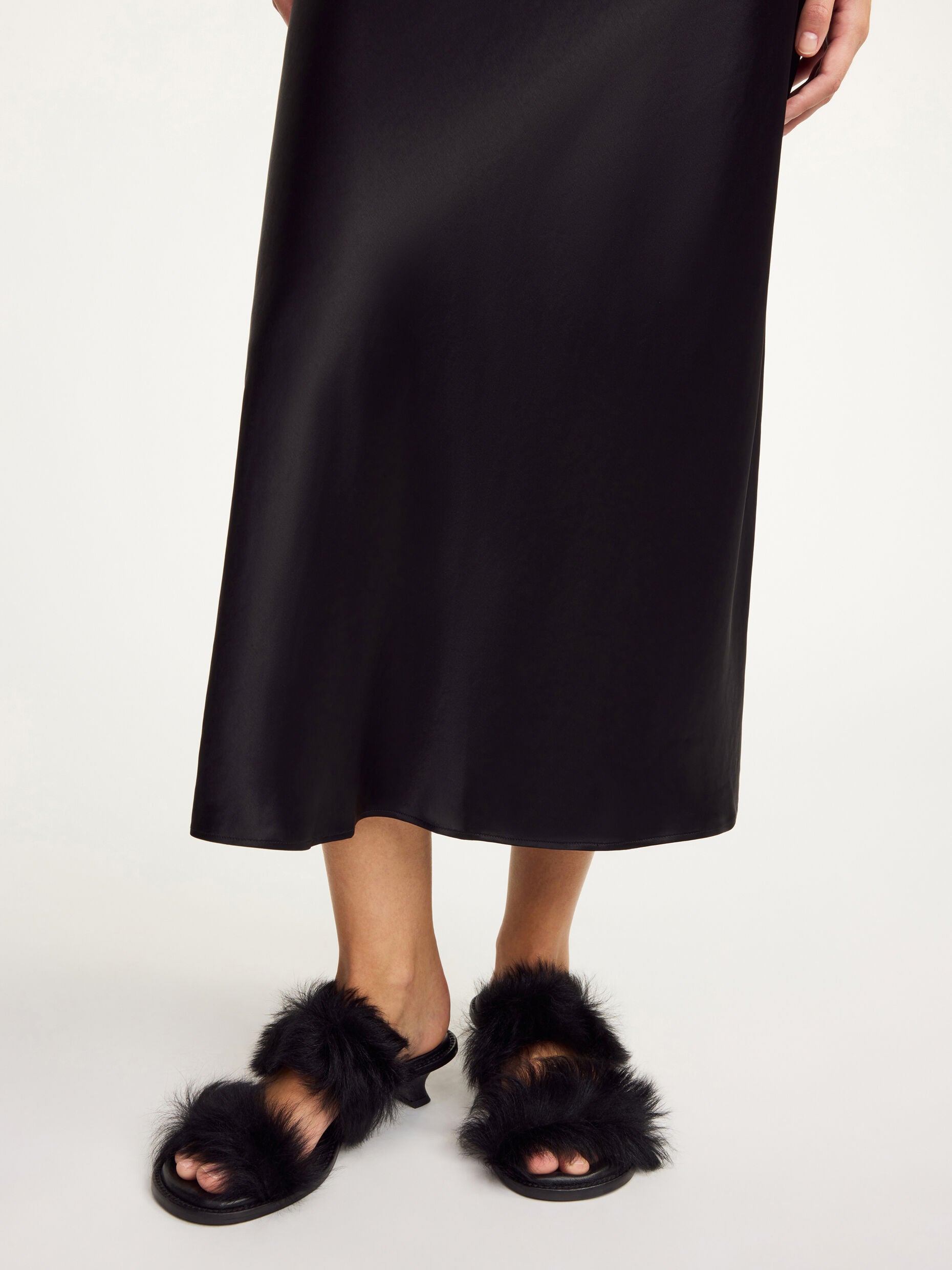 Boshan Midi Skirt: Black