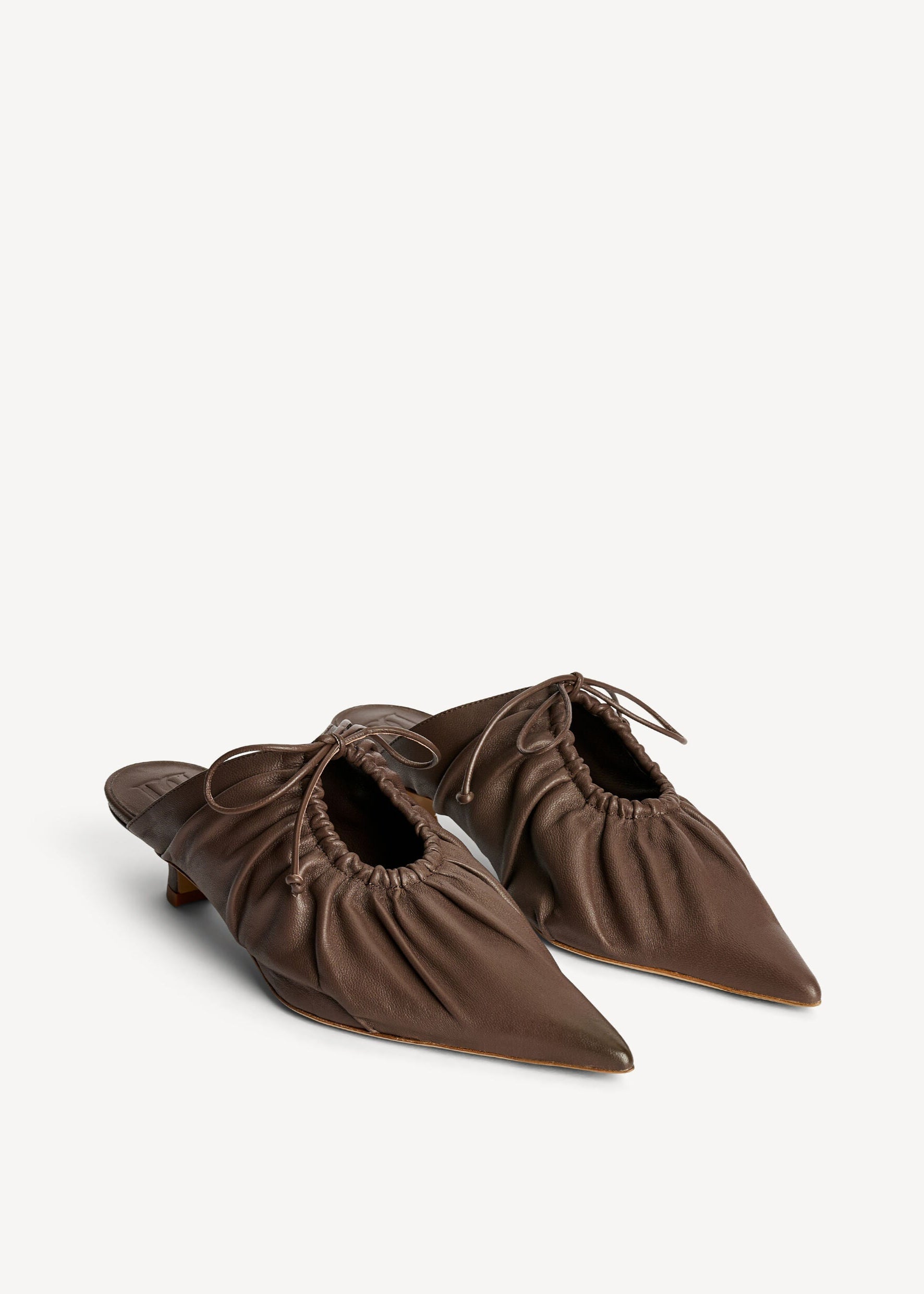 MASEY LEATHER MULES: CARAFE