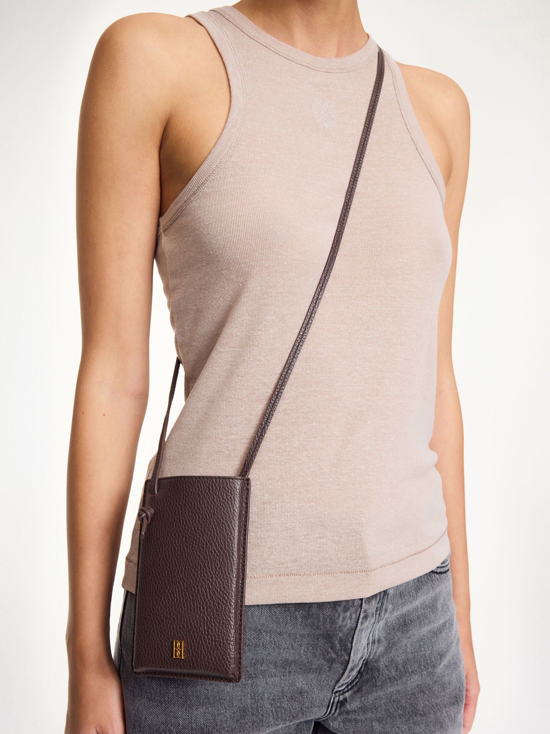AYA PHONE: CARAFE