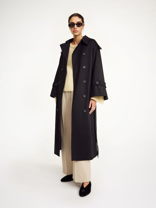 Alaya trench coat: black