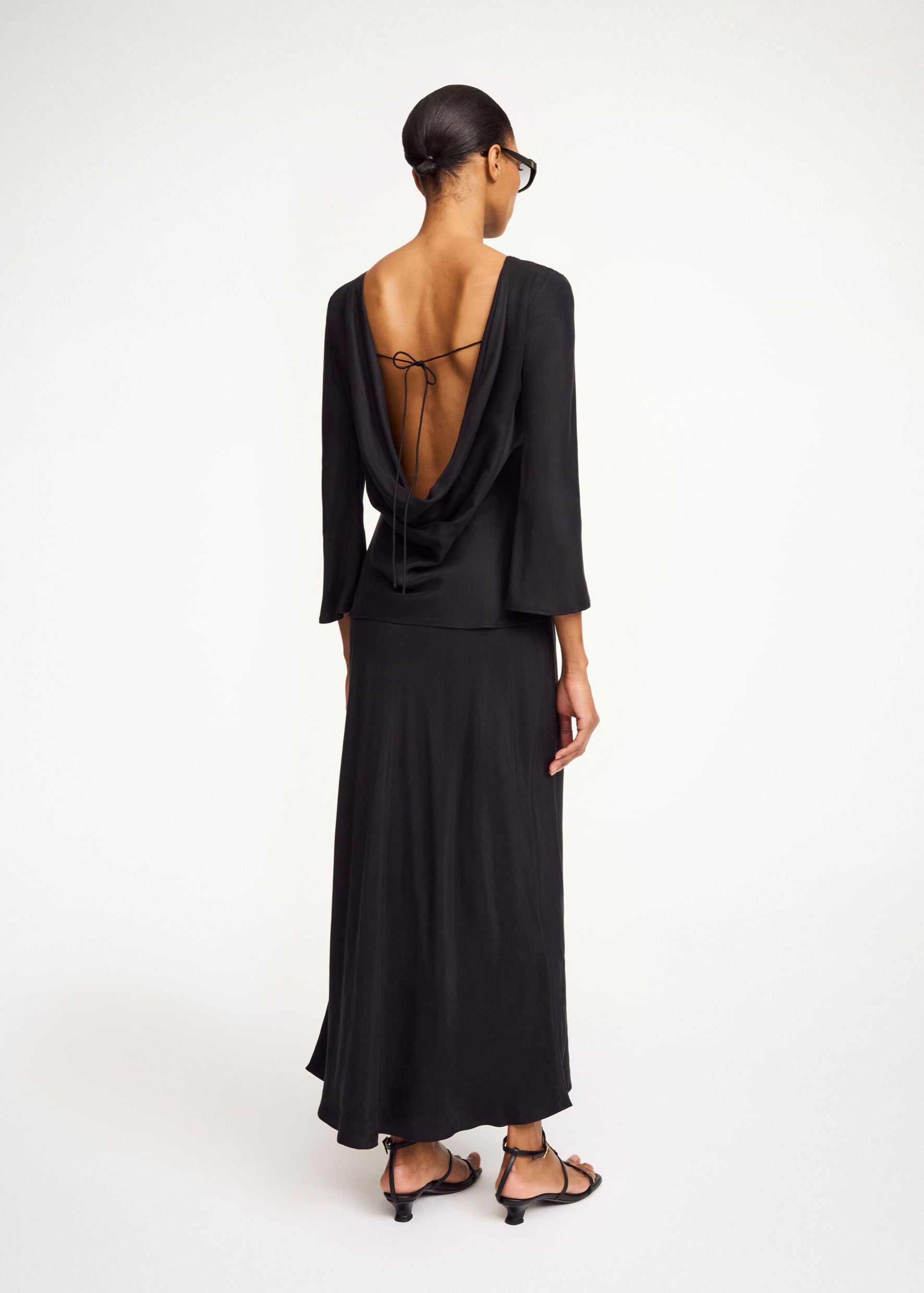 LAURA BLOUSE: BLACK