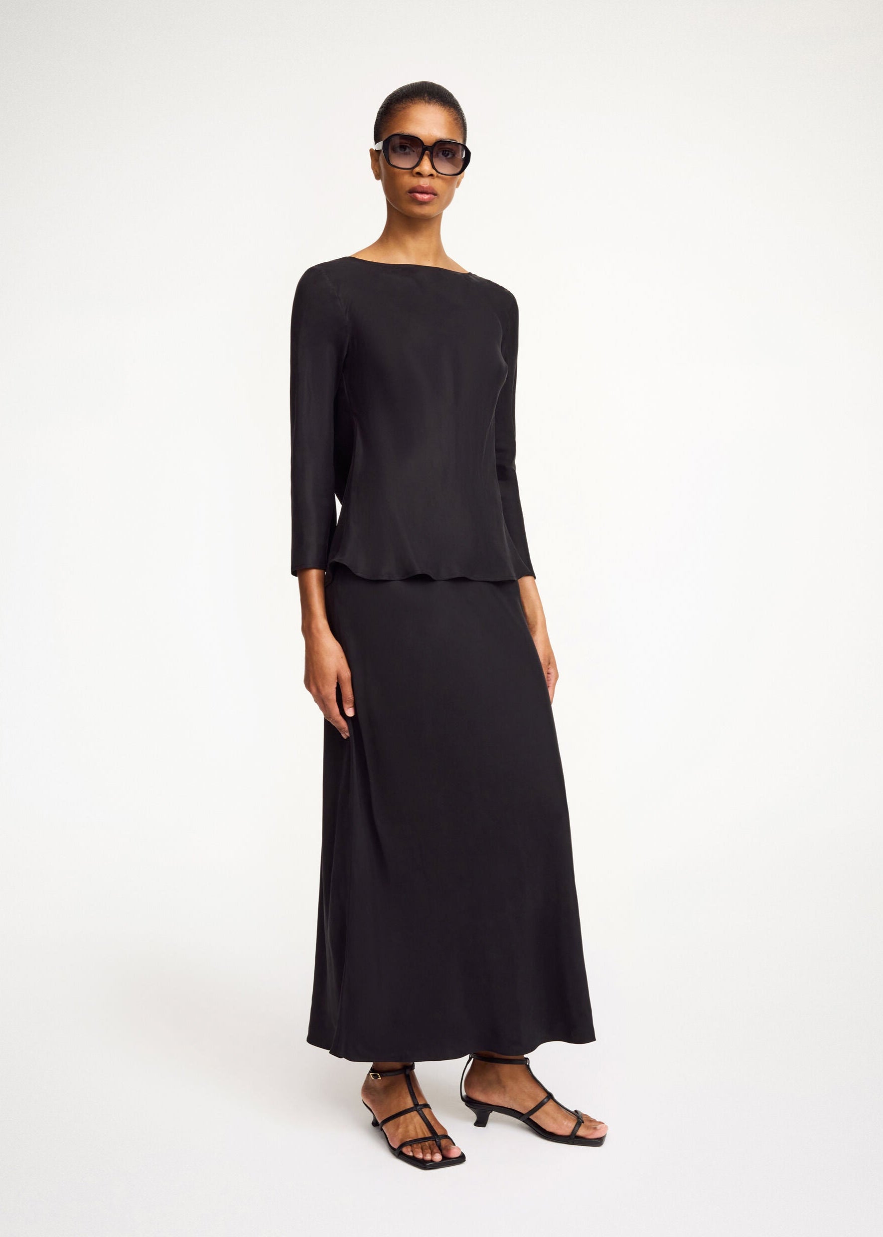 LAURA BLOUSE: BLACK