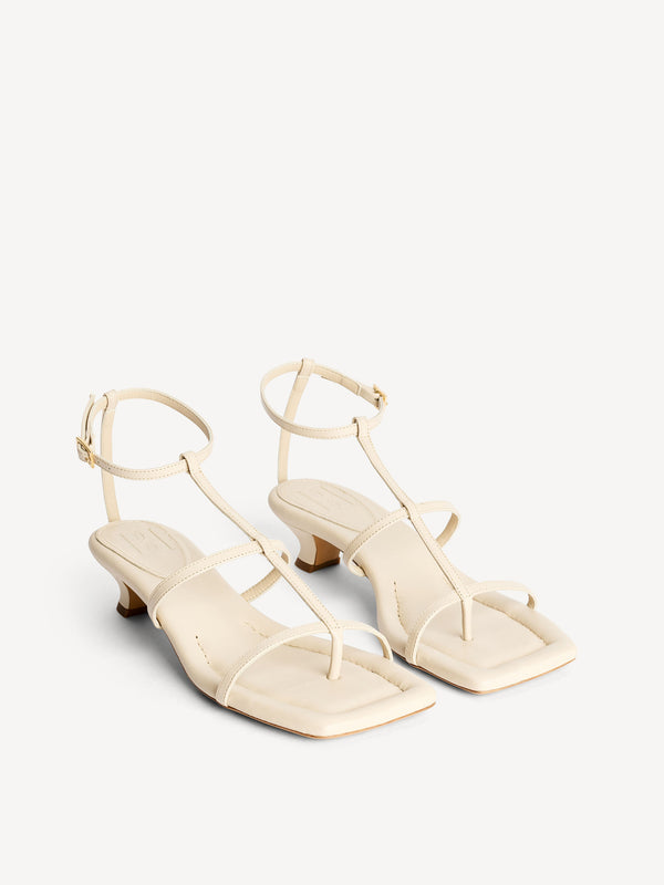 TEVA LEATHER SANDALS: SAND