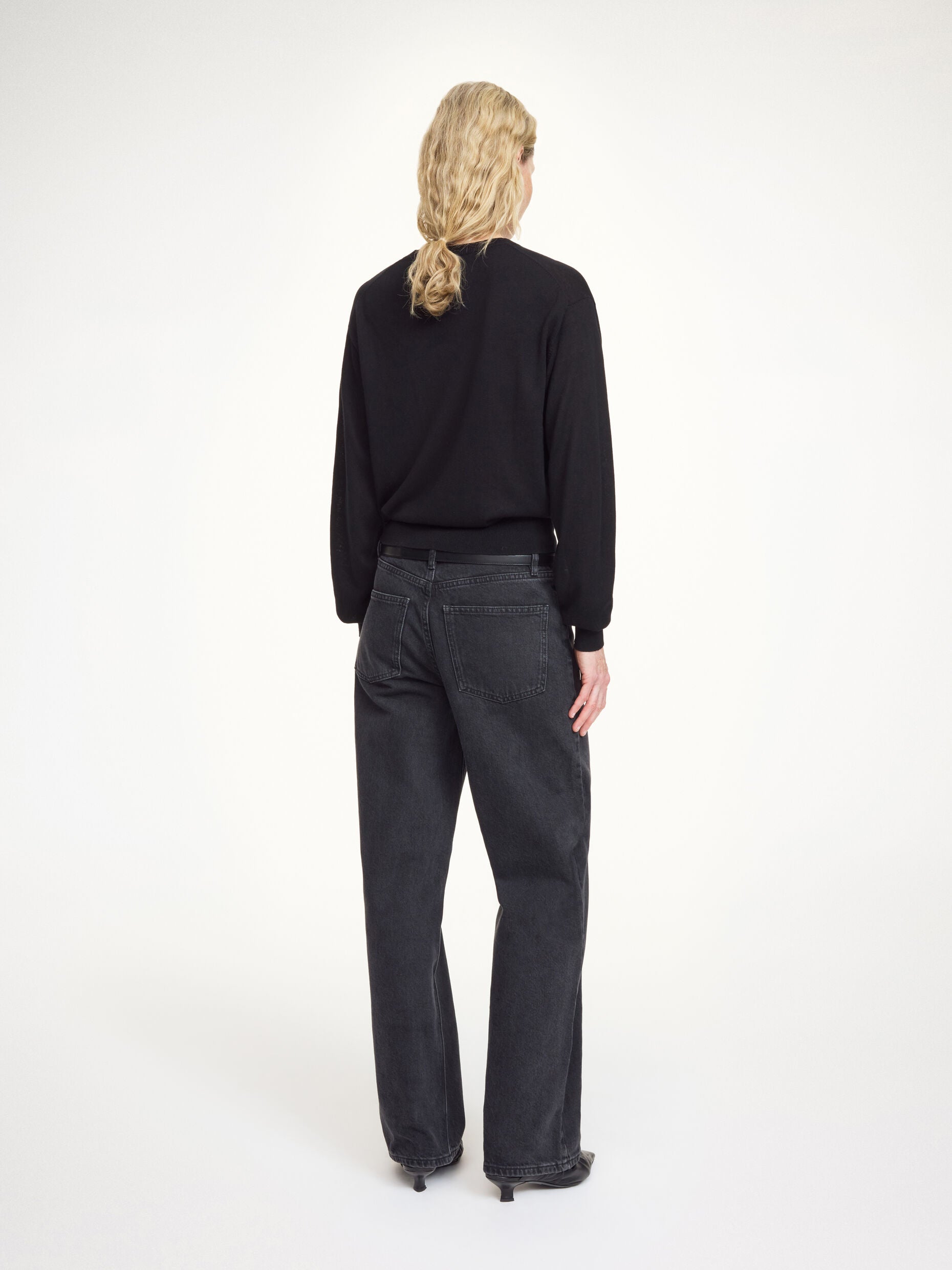 Mantea wool-blend sweater: Black
