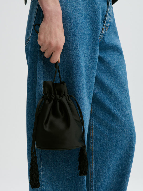 Landinna satin bucket bag: black