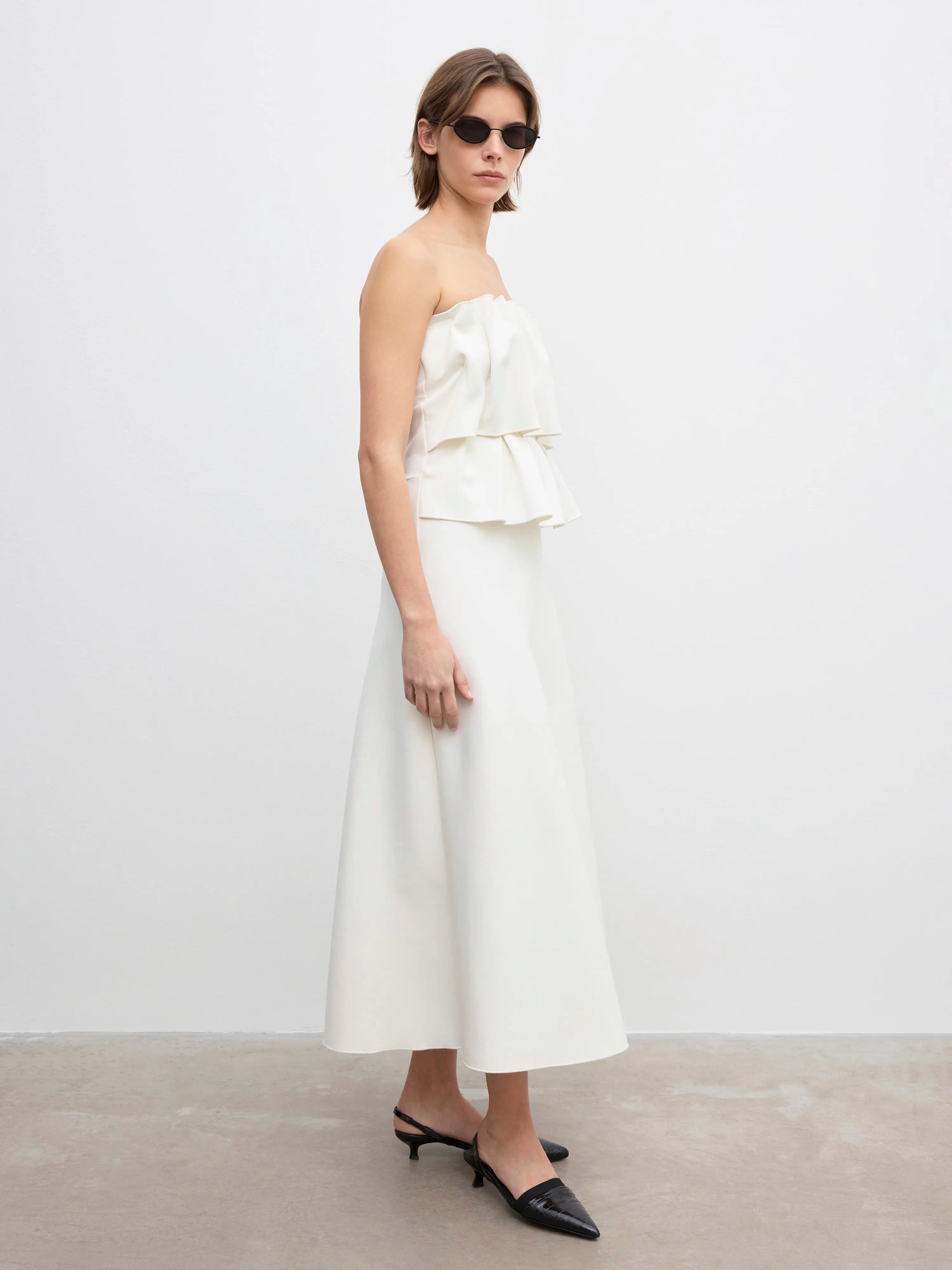 Sculpted Tube Dress: White