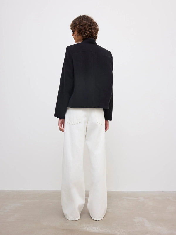 Short curved jacket: Black