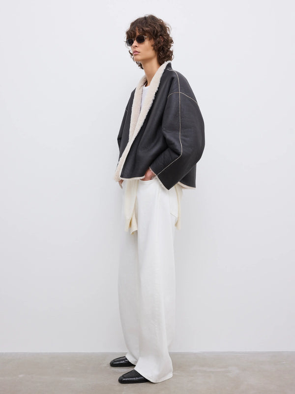 Reversible Short Shearling Jacket: Cream White