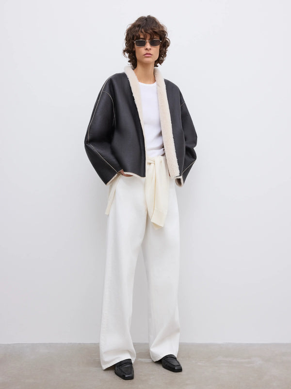 Reversible Short Shearling Jacket: Cream White