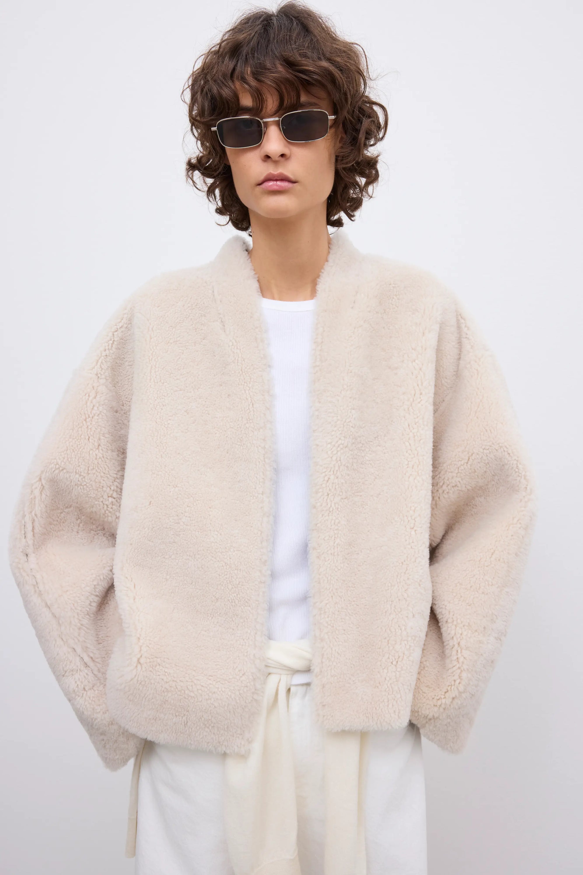 Reversible Short Shearling Jacket: Cream White