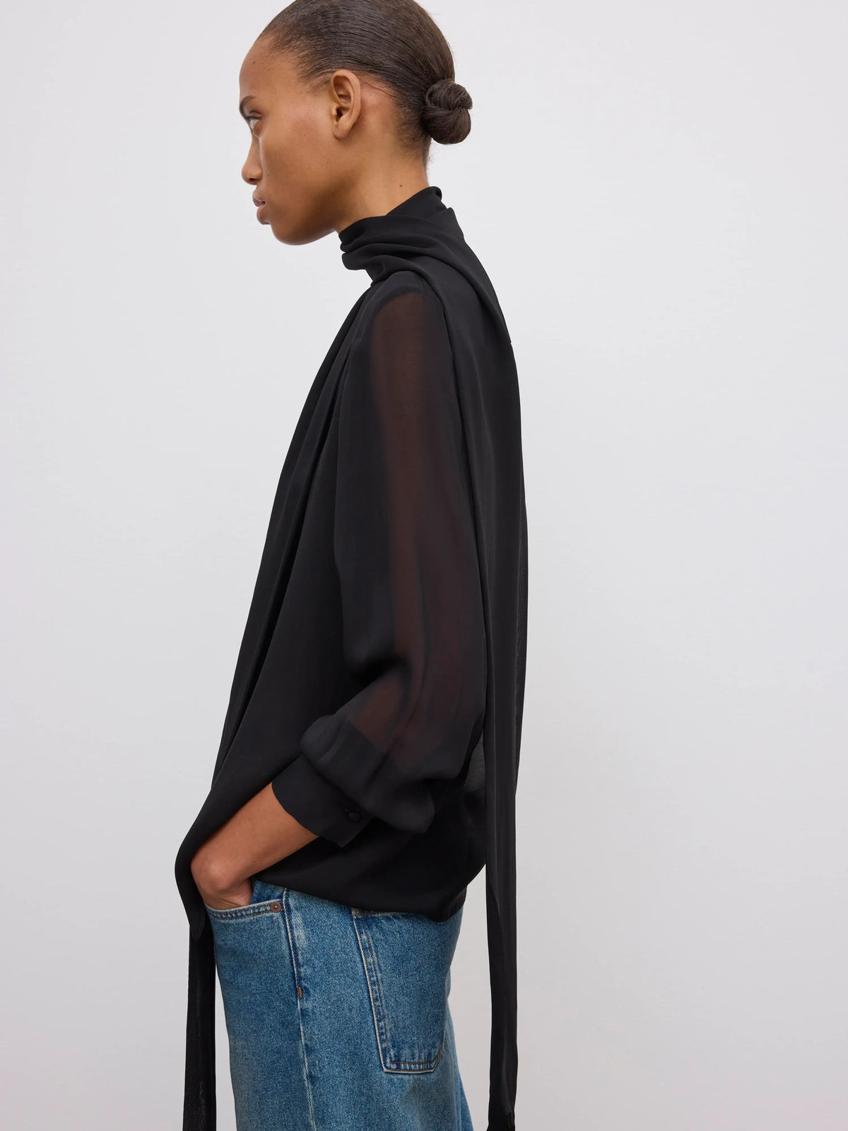 Chiffon Scarf Blouse: Black