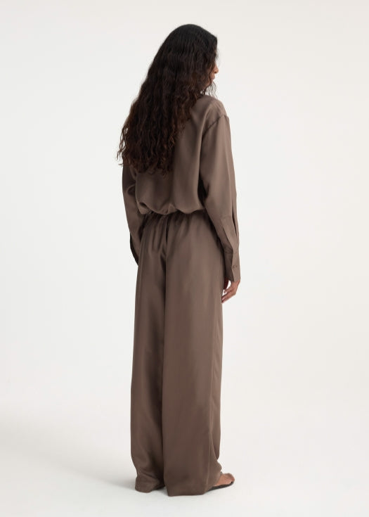 RELAXED SILK TROUSRES: TAUPE