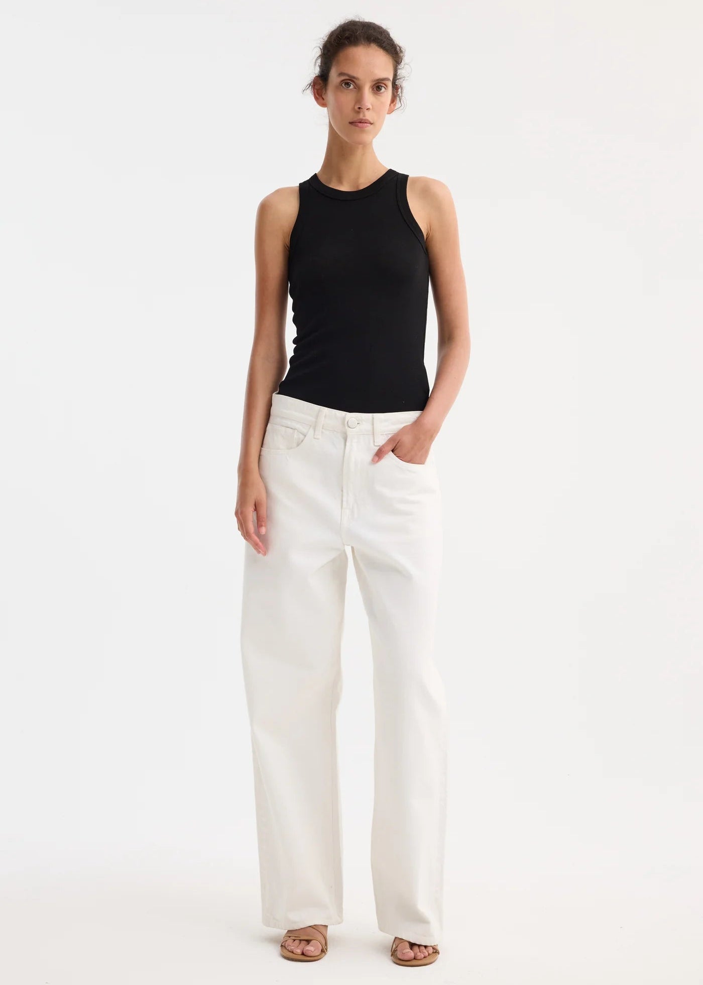 SIGNATURE BAGGY FIT DENIM: OPTIC WHITE