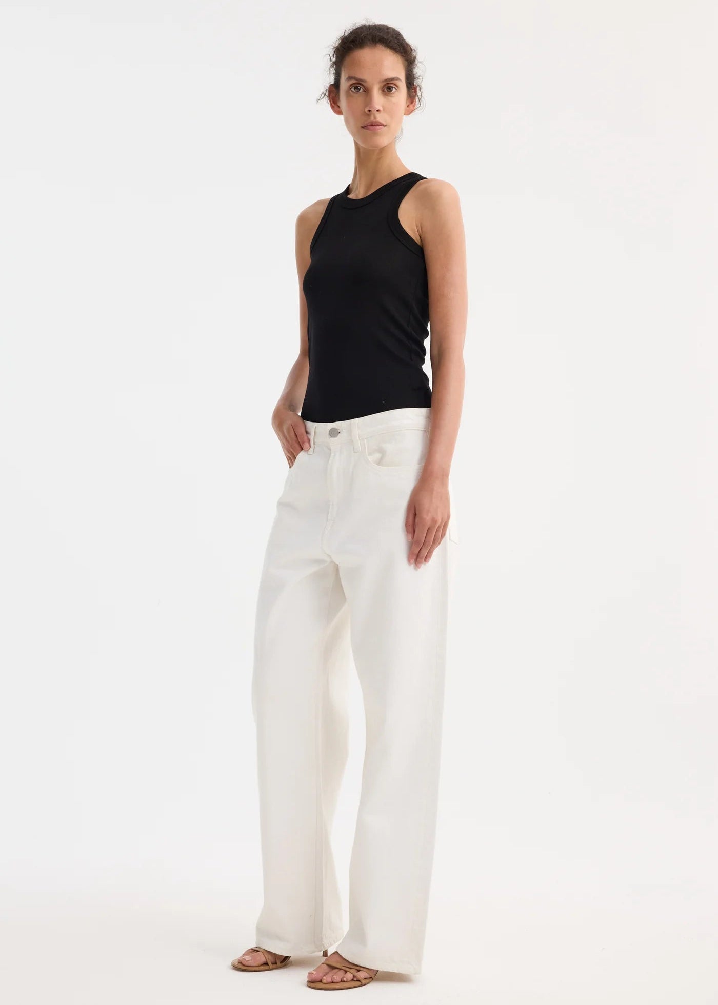 SIGNATURE BAGGY FIT DENIM: OPTIC WHITE