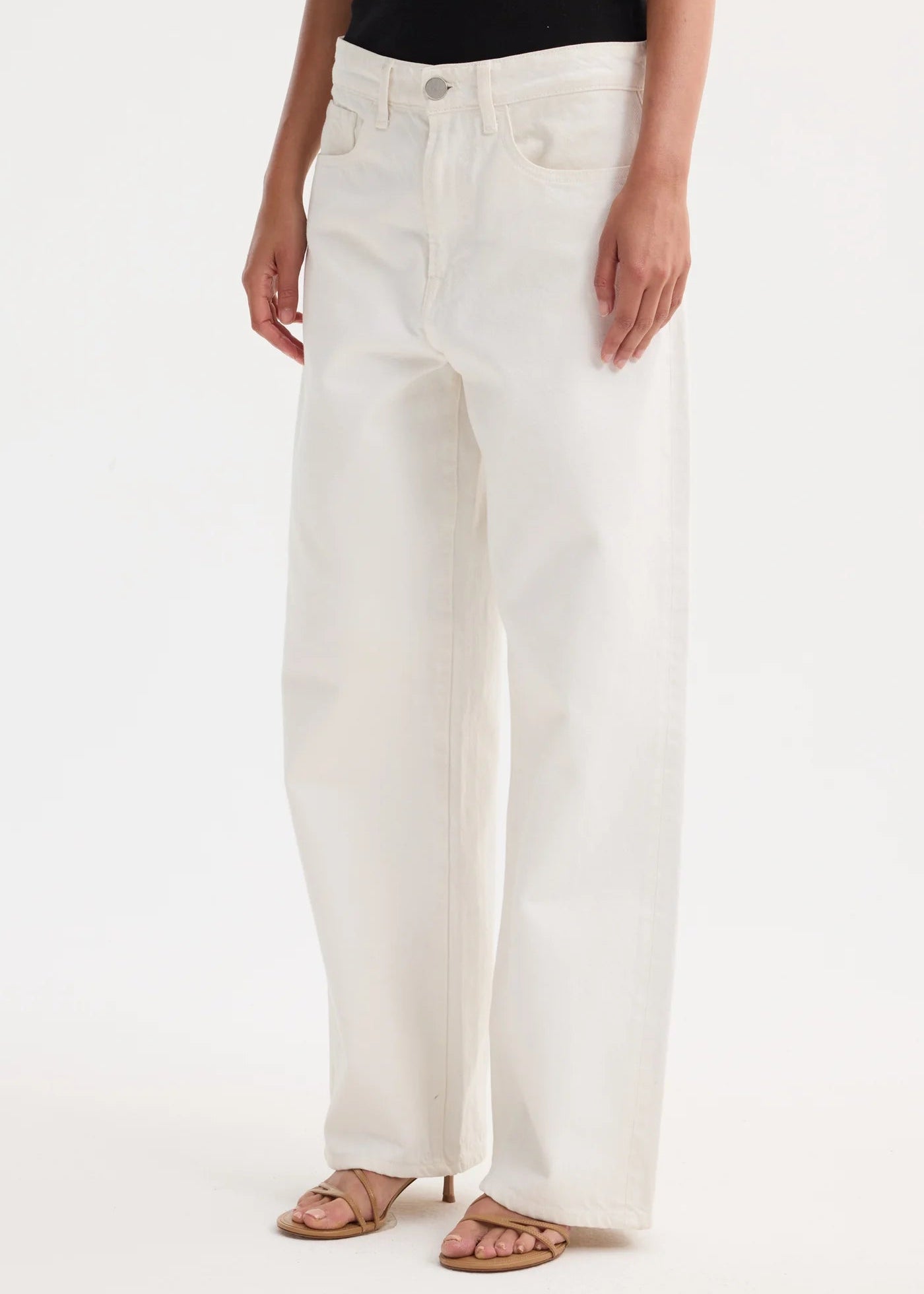 SIGNATURE BAGGY FIT DENIM: OPTIC WHITE