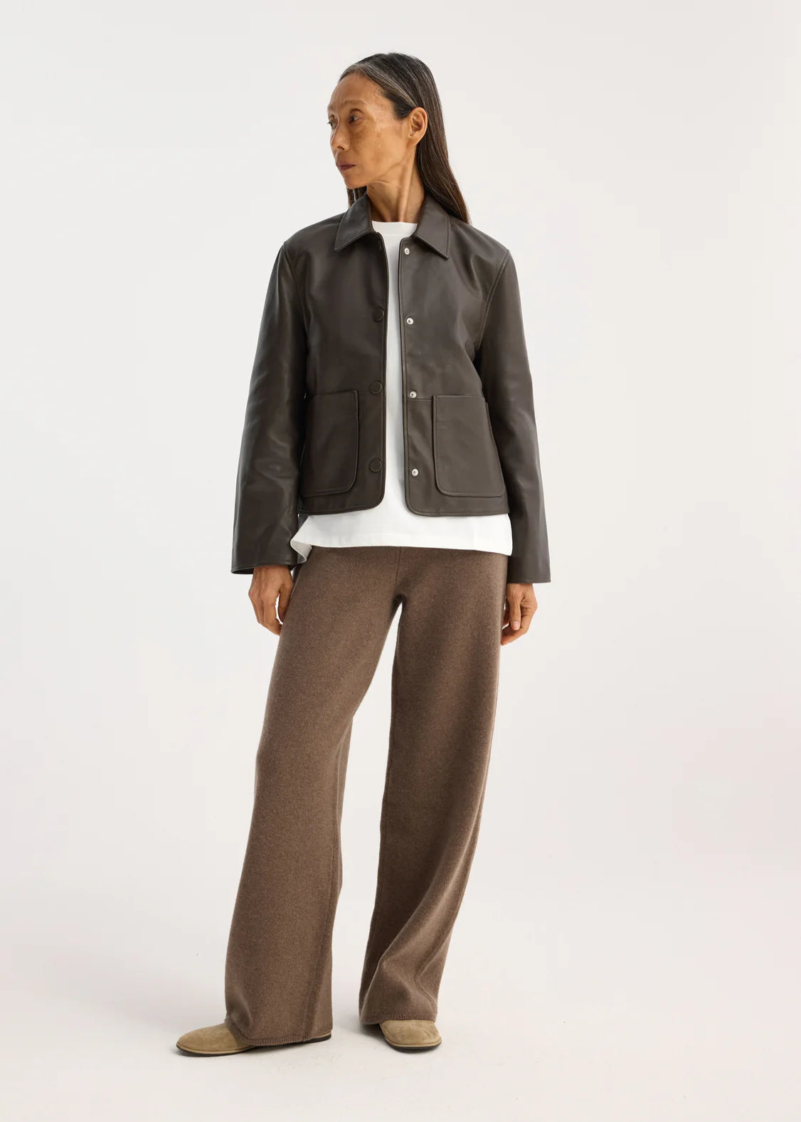PATCH POCKET LEATHER JACKET: EARTH