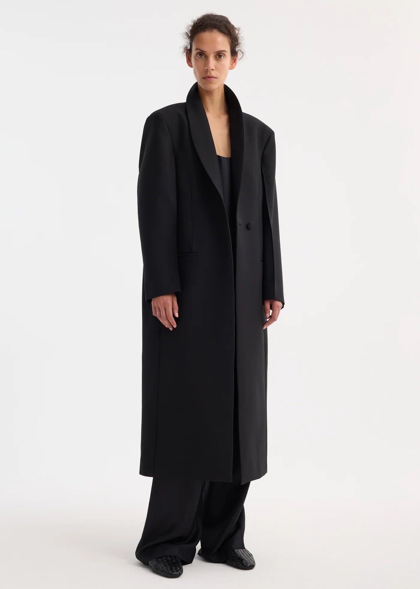 SIGNATURE OPERA COAT: BLACK