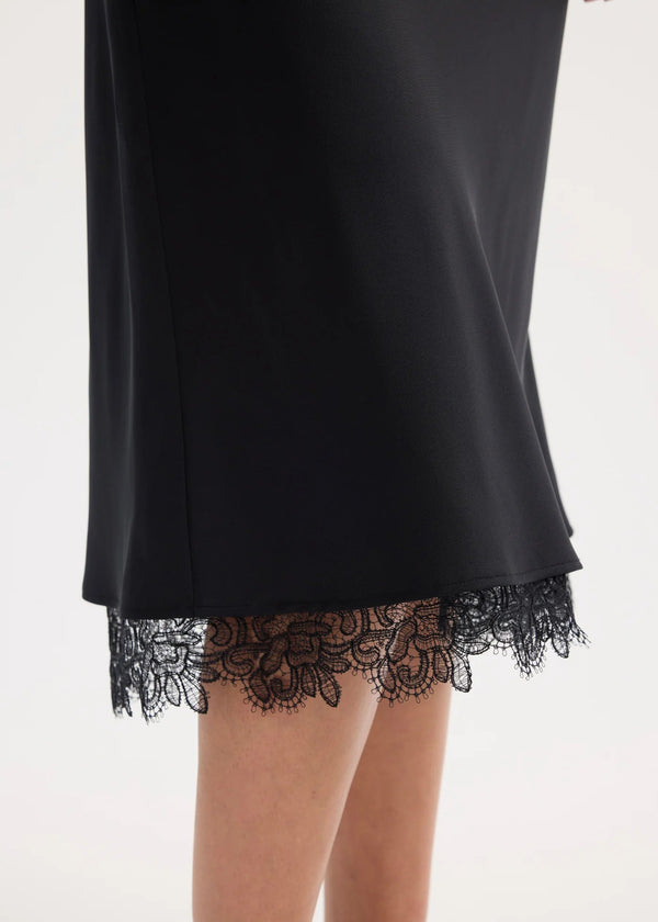 LACE TRIMMED SILK SKIRT: BLACK