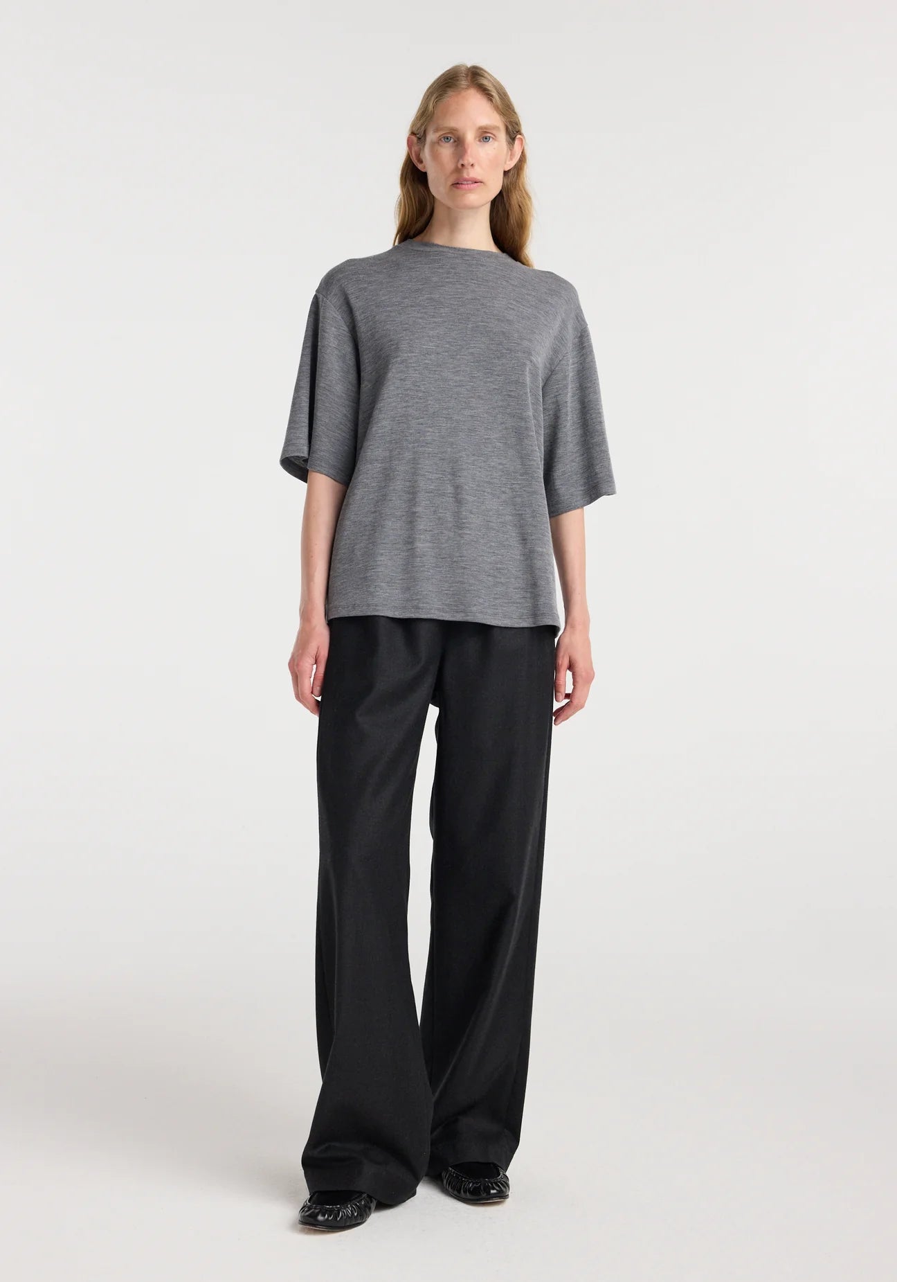 oversized soft merino t-shirt: dark grey melange