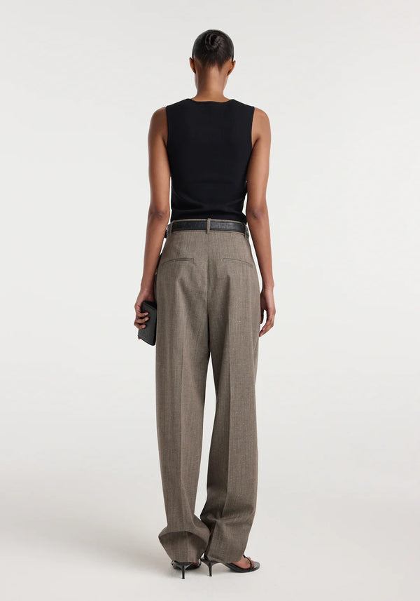daria single pleat tapered trousers: earth slub