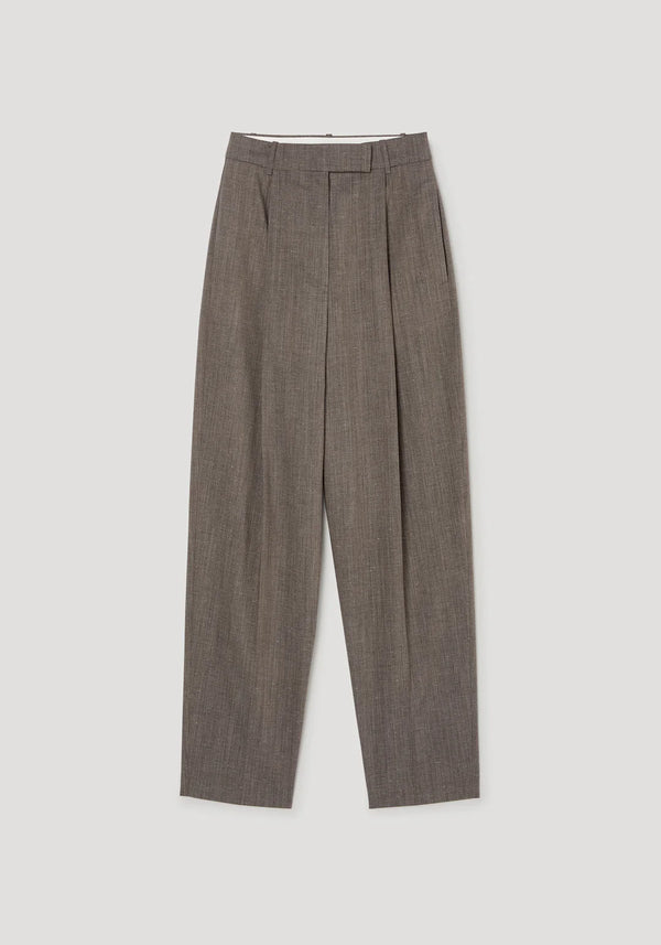 daria single pleat tapered trousers: earth slub