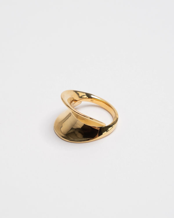 Serene Ring: Gold