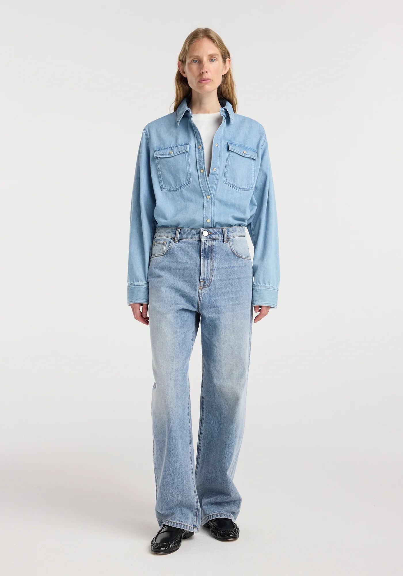 baggy fit denim: classic blue