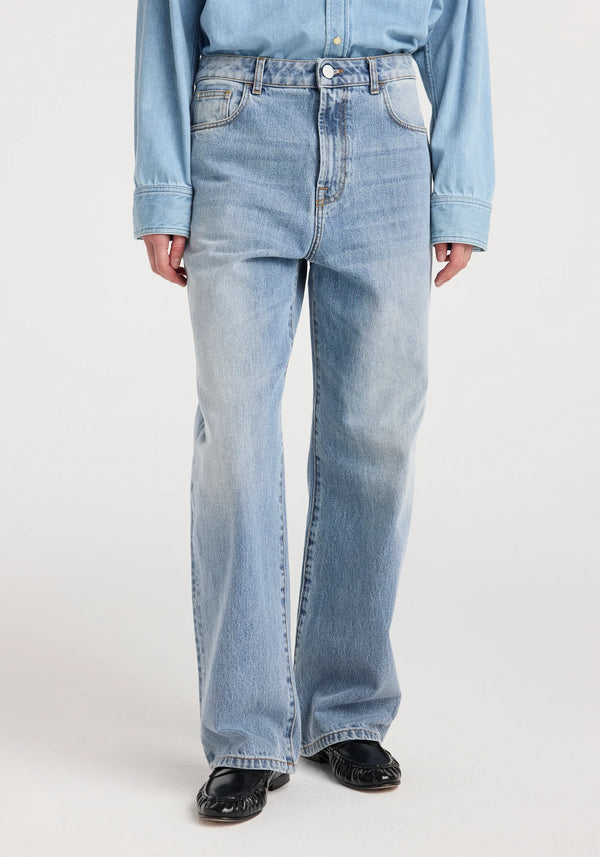 baggy fit denim: classic blue