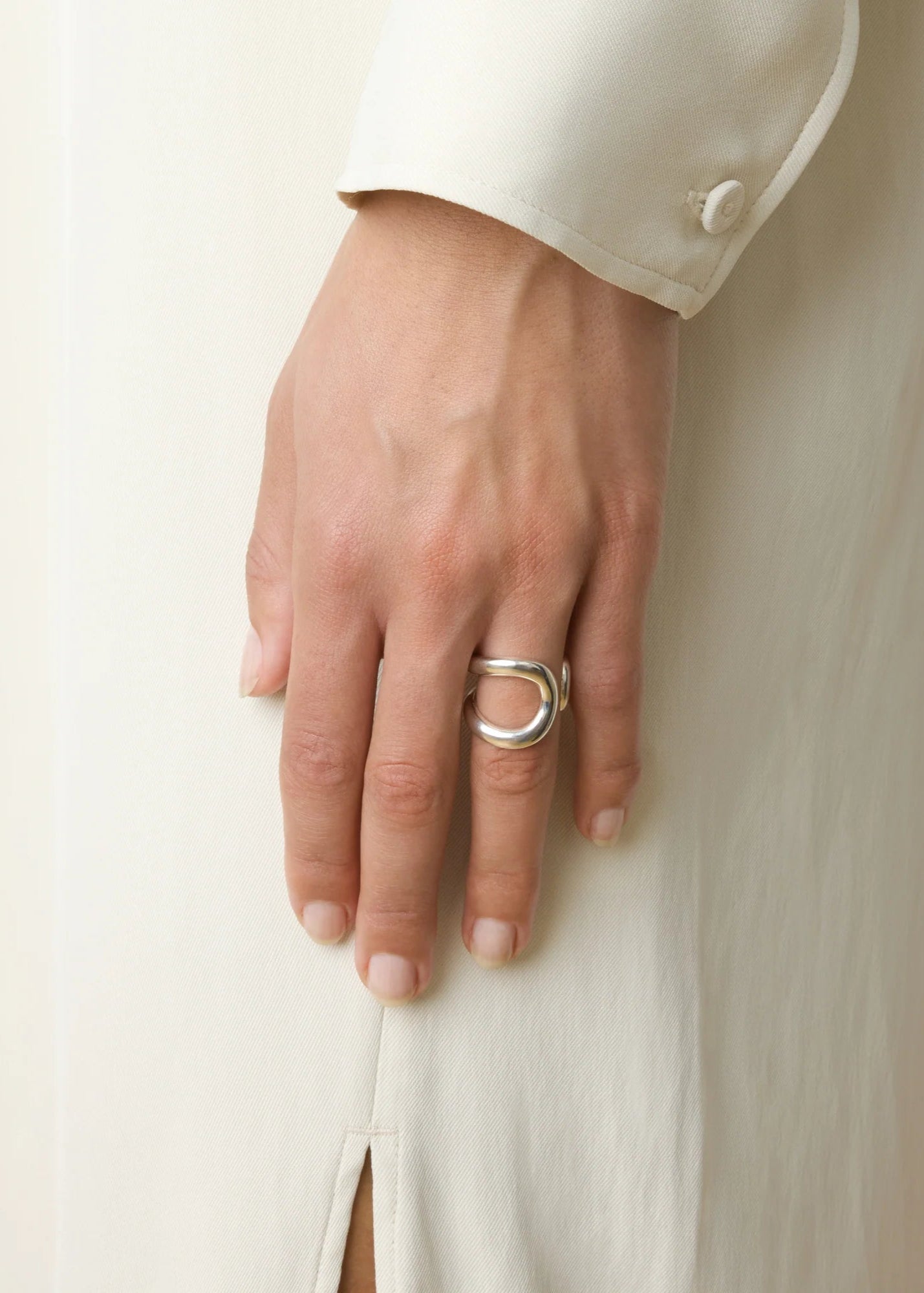 THE ALMA RING: SILVER