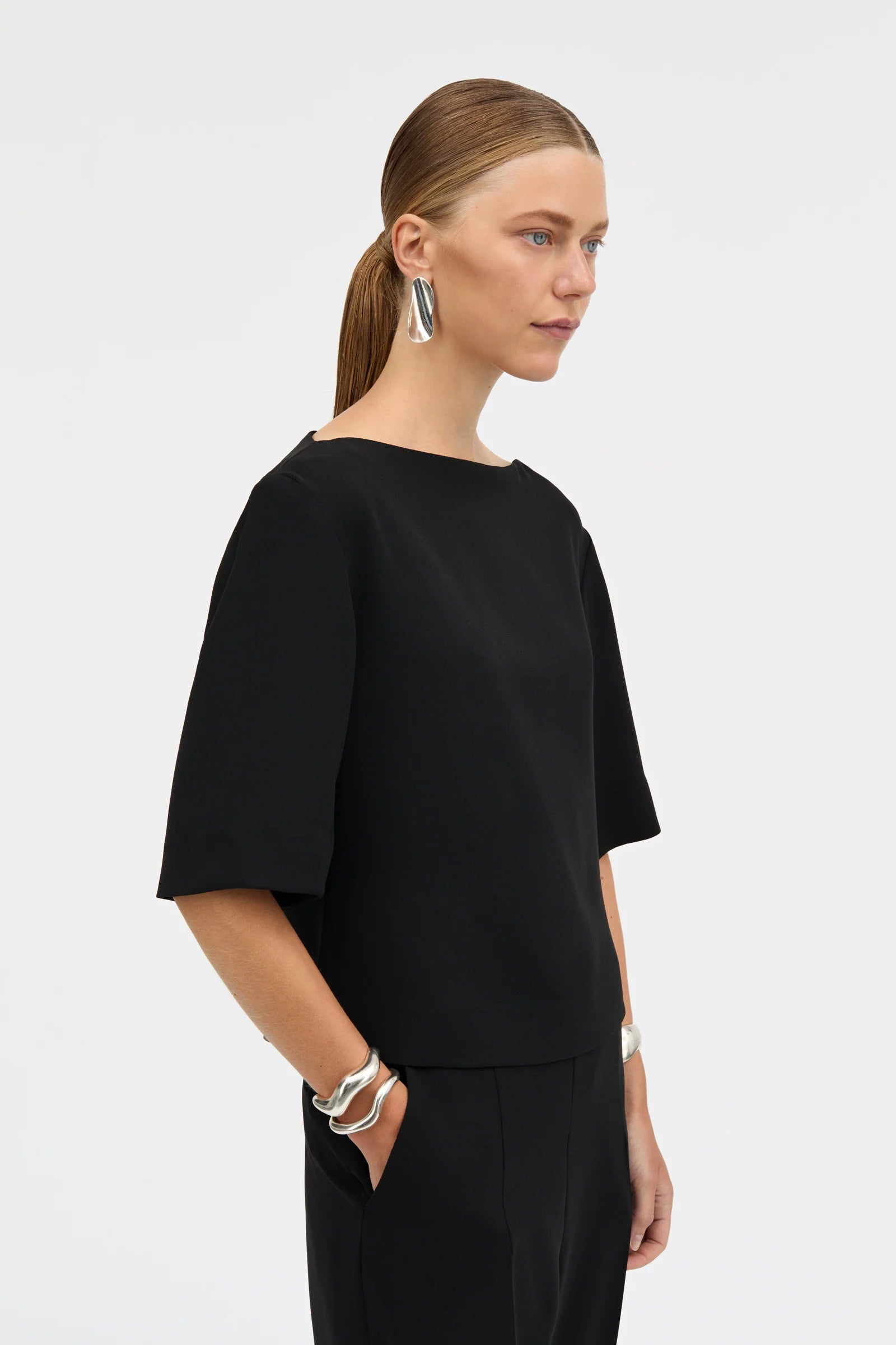 Beyla Crepe Georgette Blouse: Black