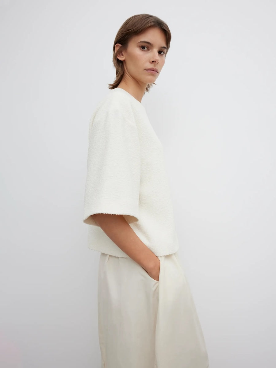 WOVEN BOUCLE T-SHIRT: CREAM WHITE