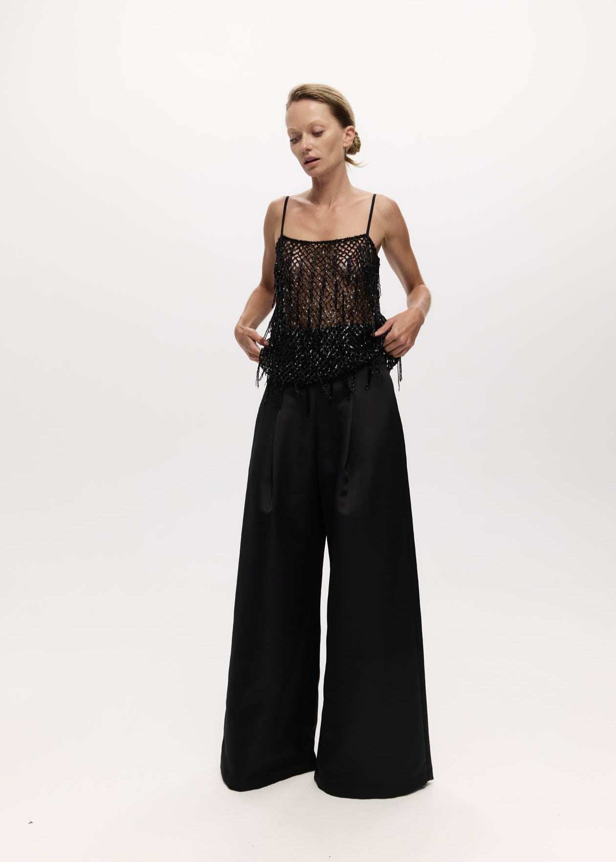 BEAD SINGLET TOP: BLACK