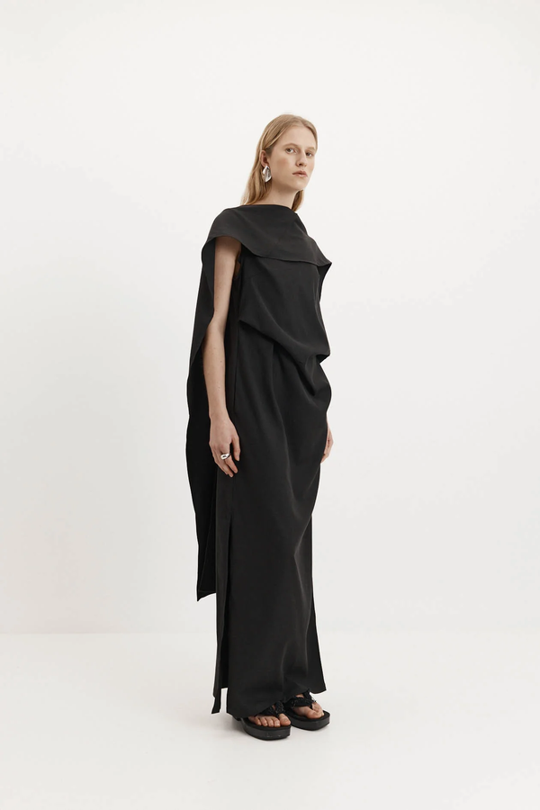 Laro Dress Summer Suiting: Black