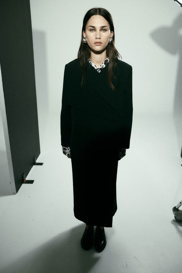 ROAN WRAP COAT: BLACK
