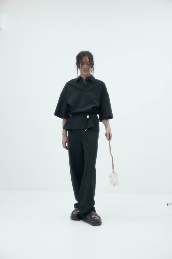 Short Sleeve Orwell Polo: Black Sorona