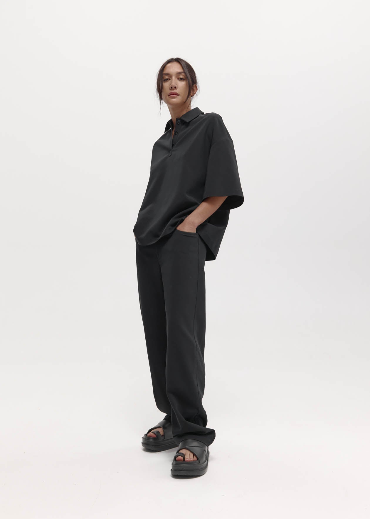 Short Sleeve Orwell Polo: Black Sorona