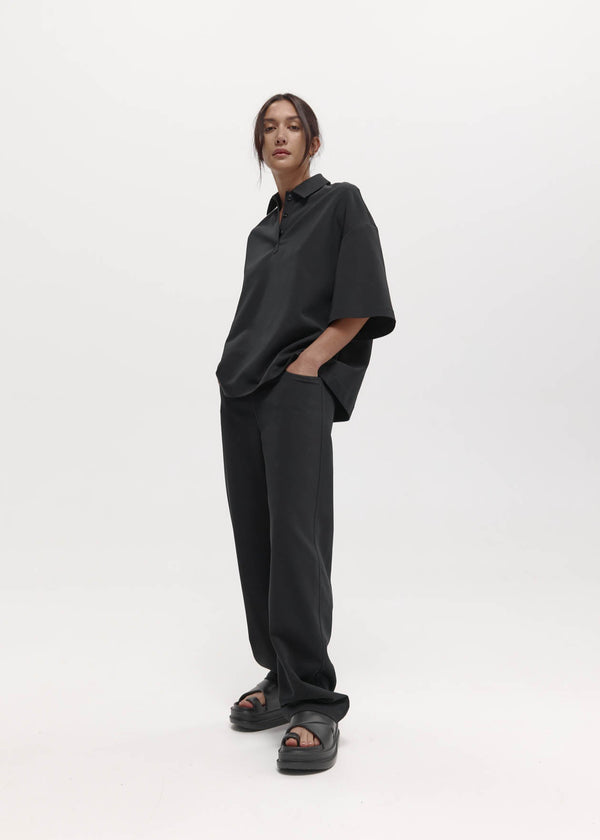 Short Sleeve Orwell Polo: Black Sorona