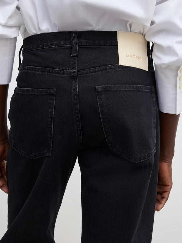 LOOSE FIT DENIM: WASHED BLACK