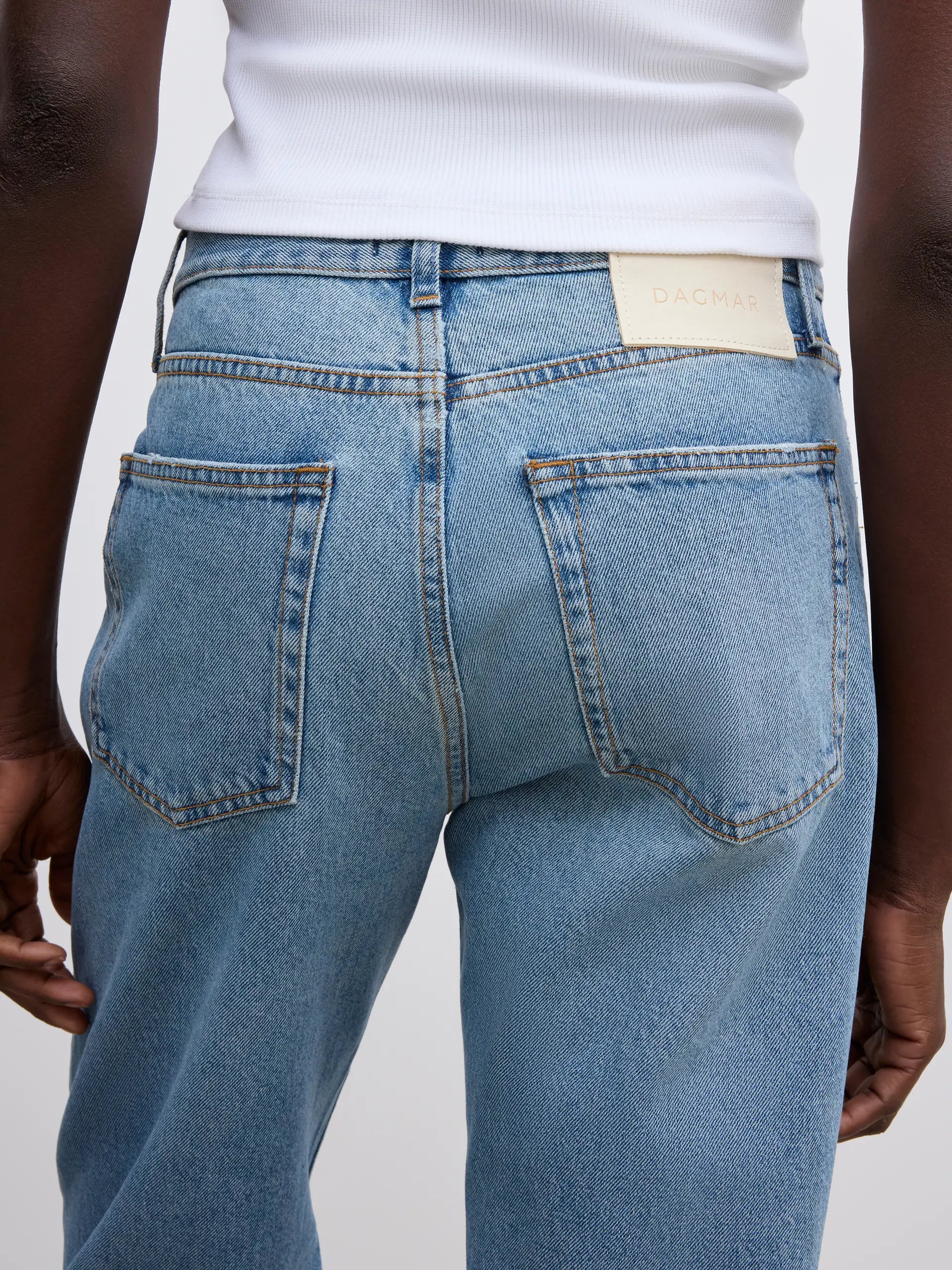 LOOSE FIT DENIM: Light Blue