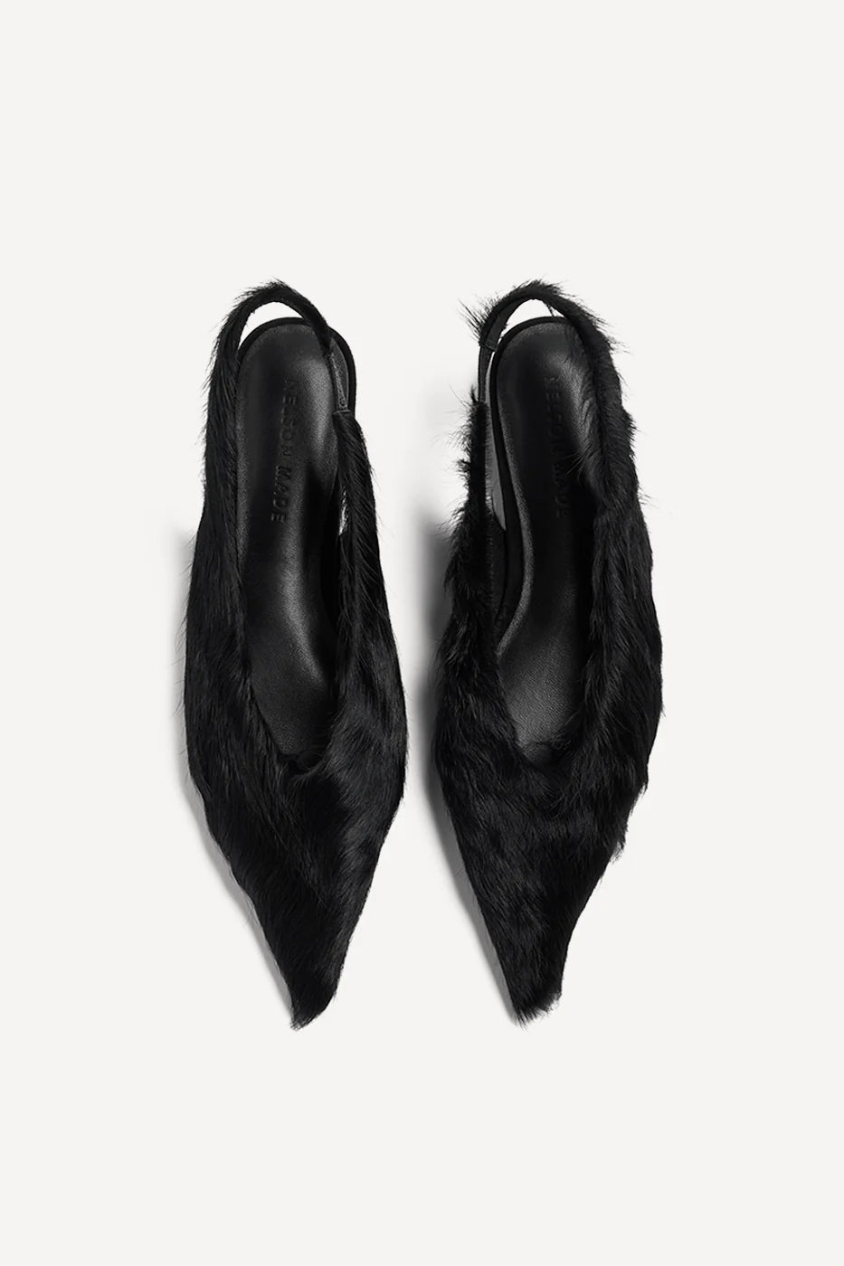Mira Flat Black Pony