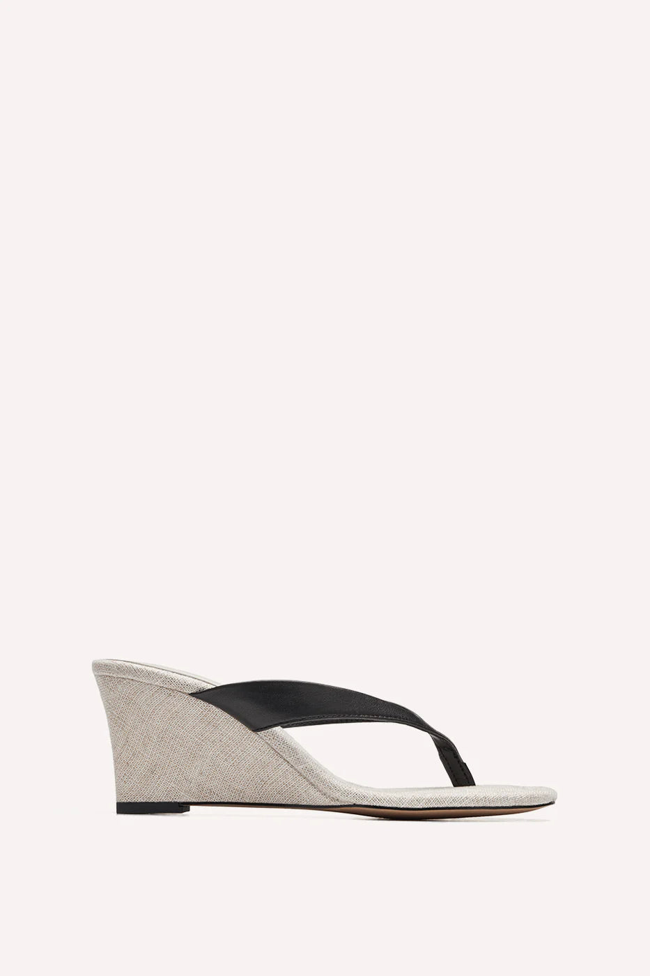 Nila Wedge: Canvas