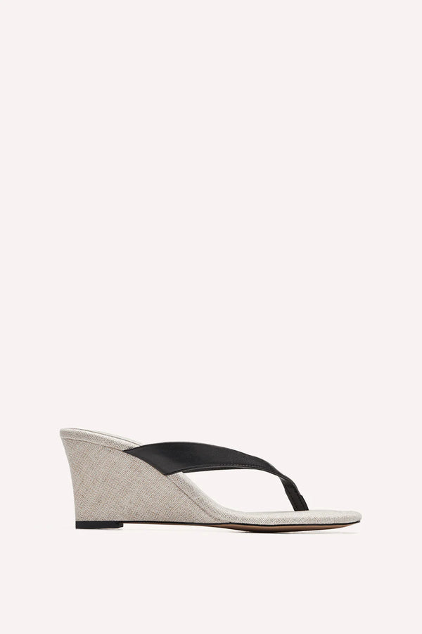 Nila Wedge: Canvas