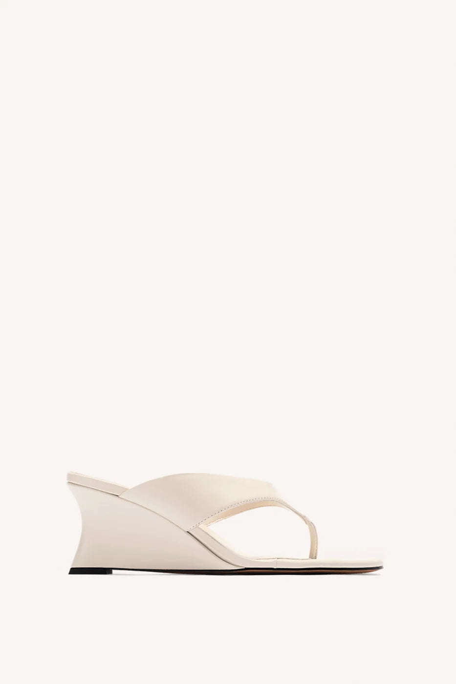 Nova Wedge: Crema