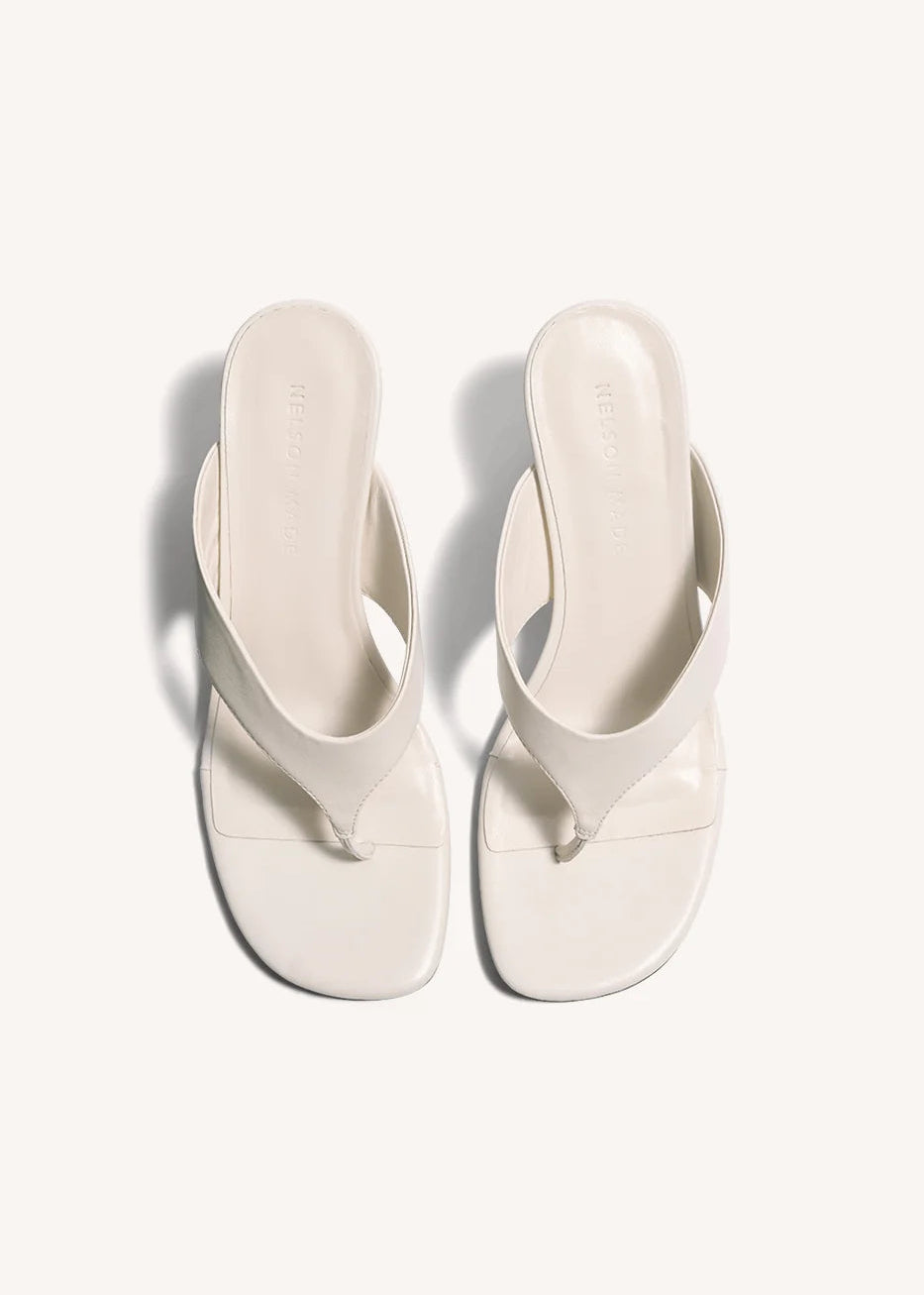 Nova Wedge: Crema