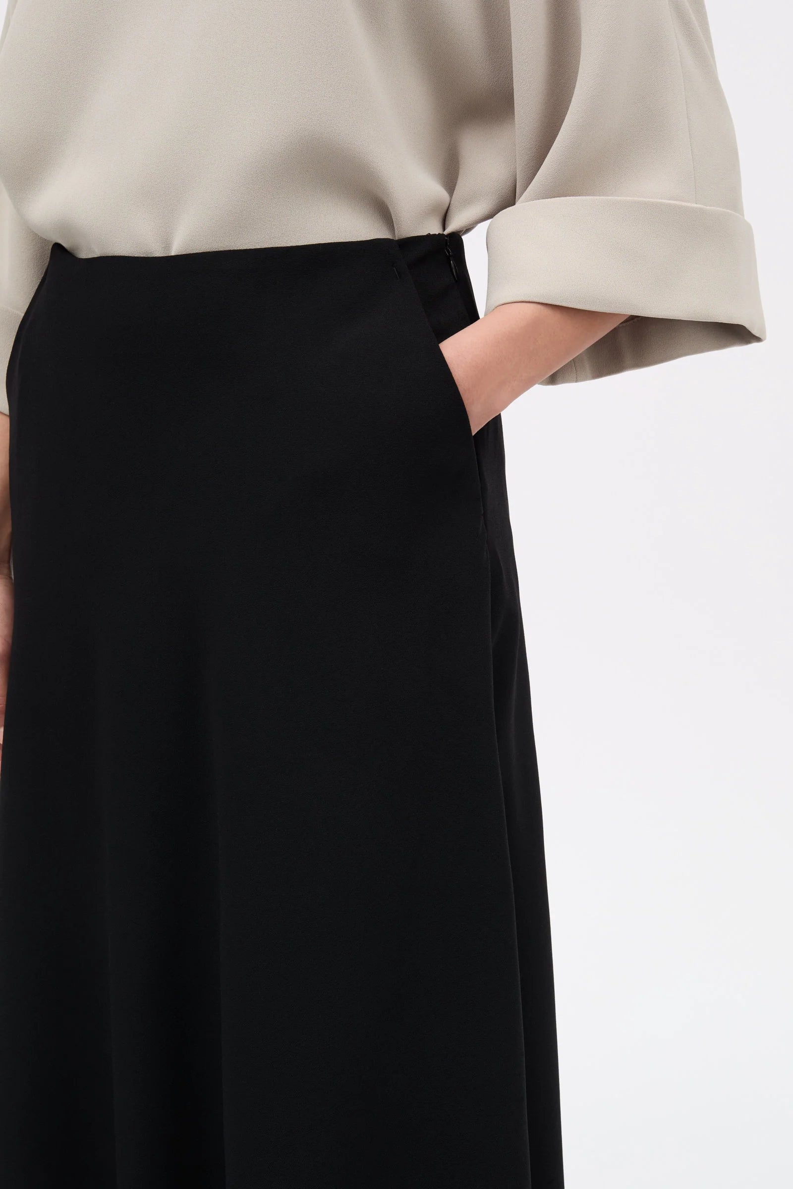 Nimo Crepe Georgette Skirt: Black