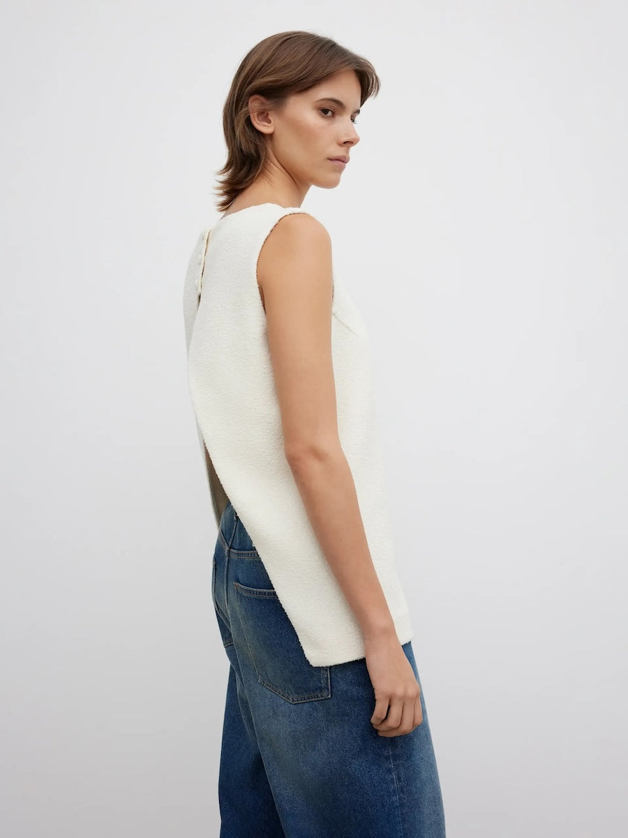 OPEN BACK BOUCLE TOP: CREAM WHITE