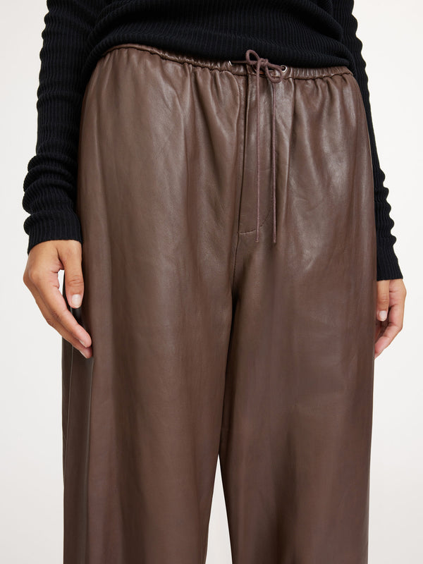 Joanni leather trousers: warm brown