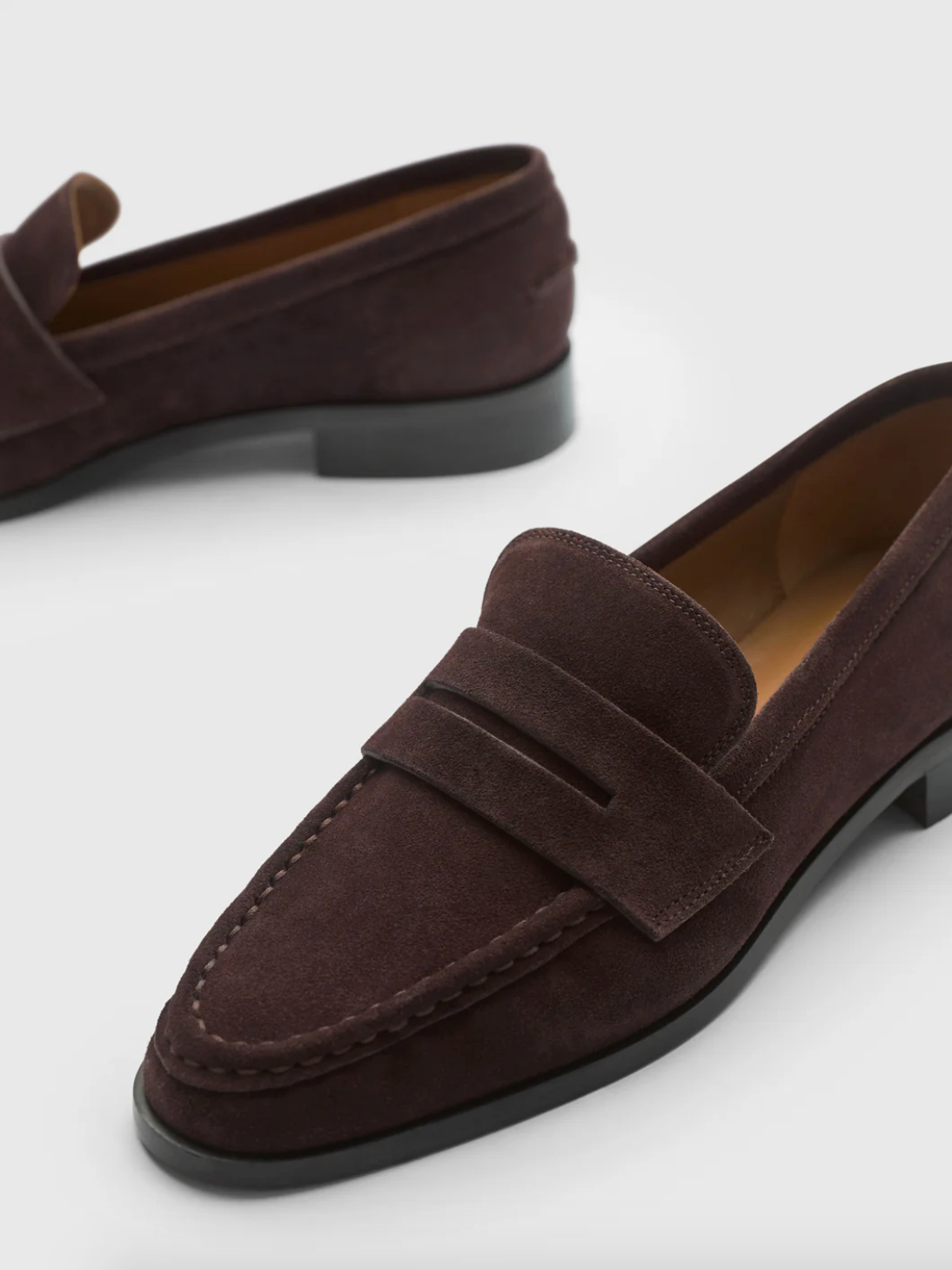 Airola Suede Loafers: Walnut